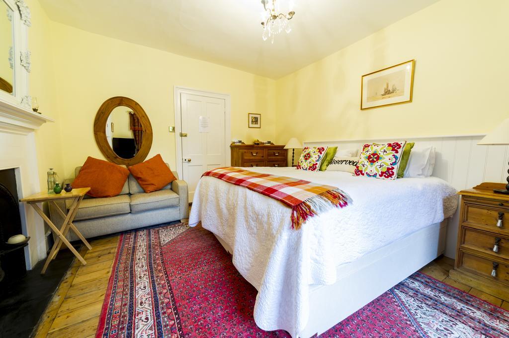 Molland Manor House Bed & Breakfast Sandwich Exterior foto