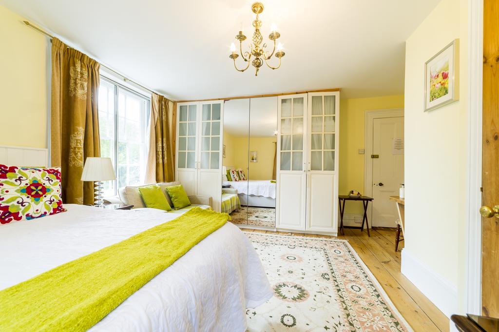 Molland Manor House Bed & Breakfast Sandwich Exterior foto